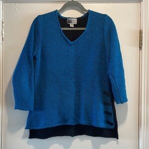 Habitat Black Blue V-Neck Cool Elongated Four Side Button Sweater